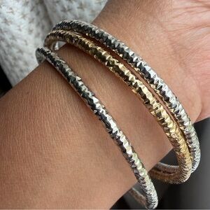 Hammered Two-Tone Stackable Metal Bangle Set - Gold & Silver